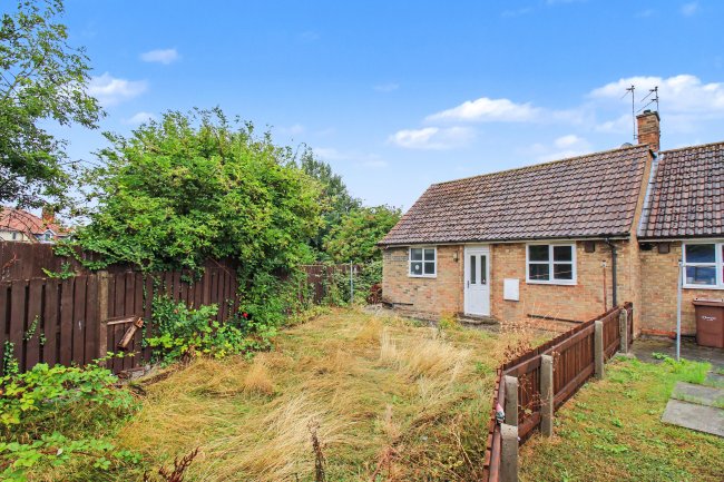 378 Endike Lane, North Hull Estate, Hull, HU6 8AA 9