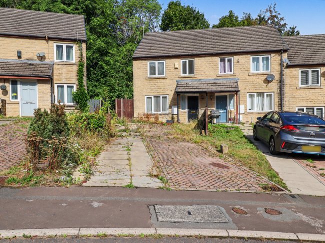 15 Hebble Brook Close, Mixenden, Halifax, West Yorkshire, HX2 8UJ 8