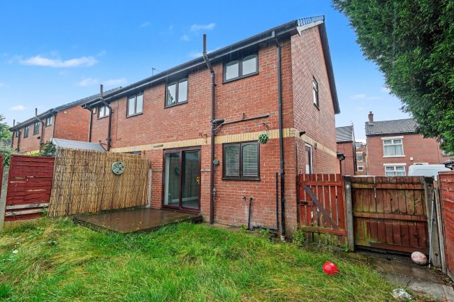 10 Grantham Street, Blackburn, Lancashire, BB2 4BZ 6