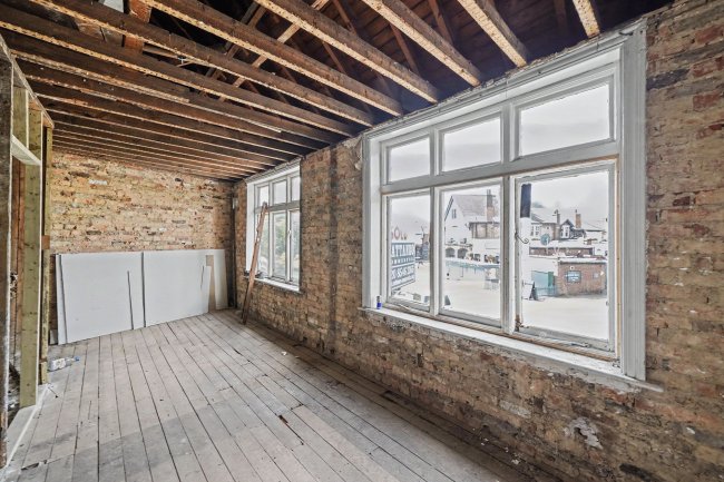 7A Merton Park Parade, London, SW19 3NT 10