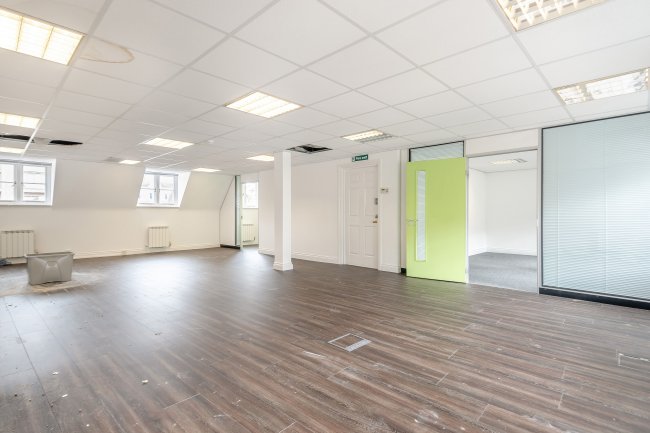 12 Southgate Street, Winchester, SO23 9EF 8