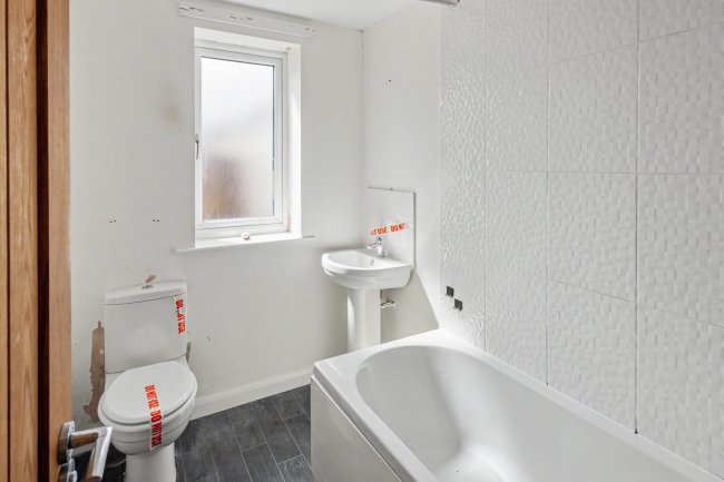 44, 44a, 44b and 44c Hallam Road, New Ollerton, Newmarket, NG22 9TL 2