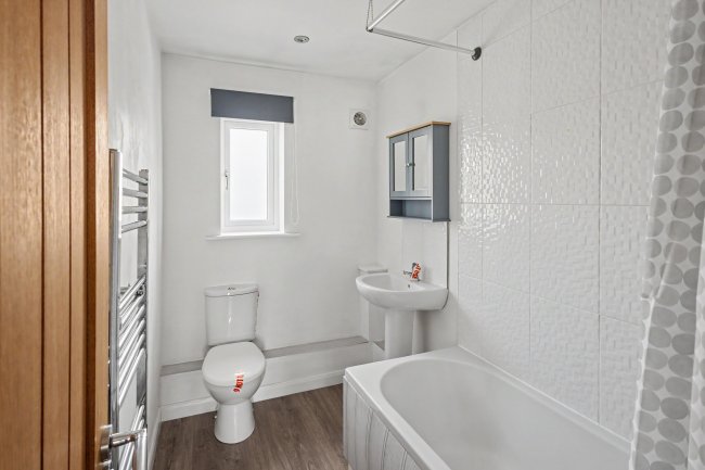 44, 44a, 44b and 44c Hallam Road, New Ollerton, Newmarket, NG22 9TL 2