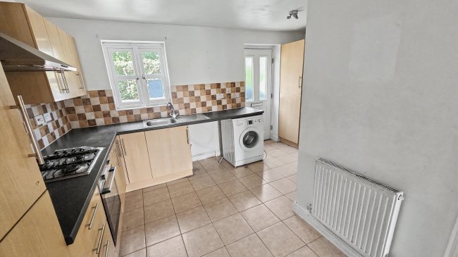 91a Bourne Road, Spalding, PE11 1JR 10