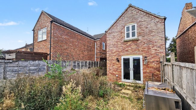91a Bourne Road, Spalding, PE11 1JR 10