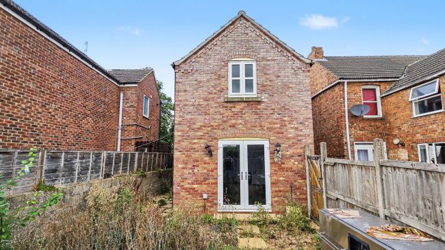 91a Bourne Road, Spalding, PE11 1JR 10