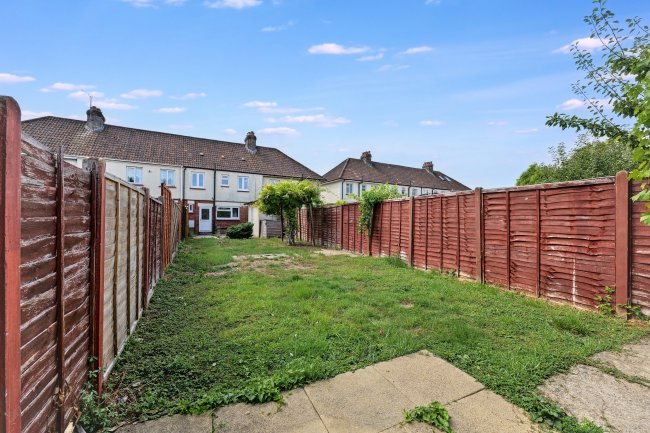 15 Abberd Way, Calne, Wiltshire, SN11 8BB 8