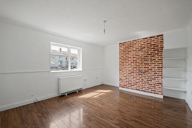 15 Abberd Way, Calne, Wiltshire, SN11 8BB 8