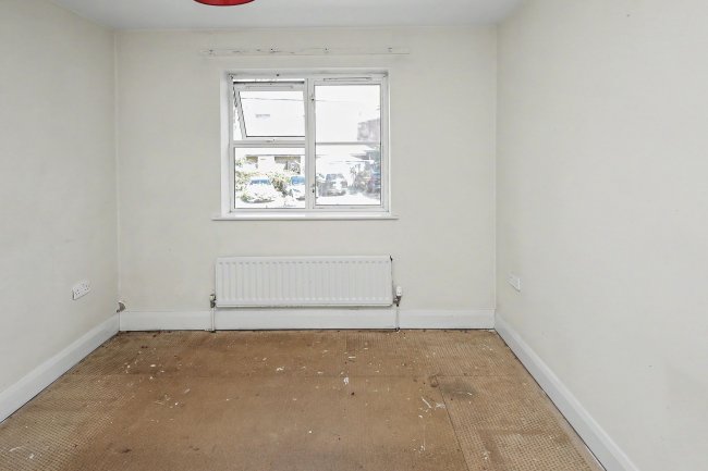 10 Copland Road, Wembley HA0 4YH 7