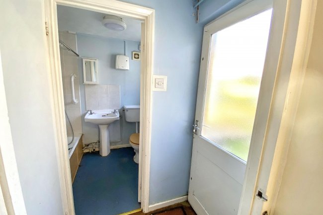 11 Woodlands Bungalows, Chippenham, Wiltshire, SN14 0HJ 9
