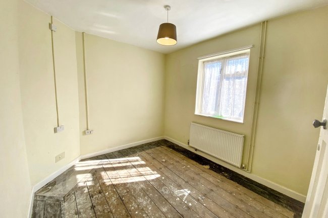 11 Woodlands Bungalows, Chippenham, Wiltshire, SN14 0HJ 9