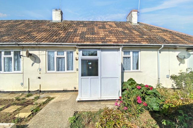 11 Woodlands Bungalows, Chippenham, Wiltshire, SN14 0HJ 9