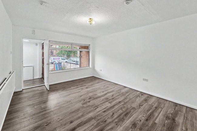 42 Birch Hall Lane, Longsight, Manchester M13 0XL 7