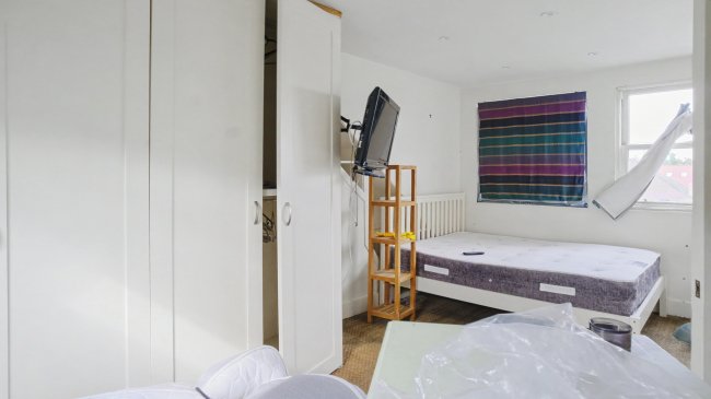 First Floor Flat, 28 Third Avenue, Acton, London, W3 7RT 1