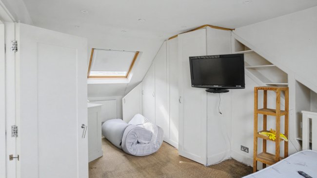 First Floor Flat, 28 Third Avenue, Acton, London, W3 7RT 1