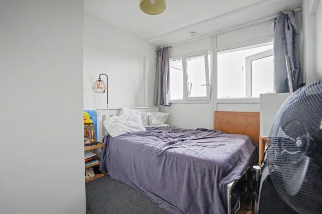 Flat 27, Jepson House, Pearscroft Road, Fulham London SW6 2BG 7
