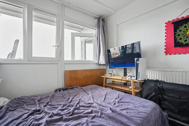 Flat 27, Jepson House, Pearscroft Road, Fulham London SW6 2BG 7