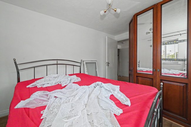 Flat 1 Kings Oak Court, RG1 4PX 1