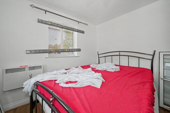 Flat 1 Kings Oak Court, RG1 4PX 1