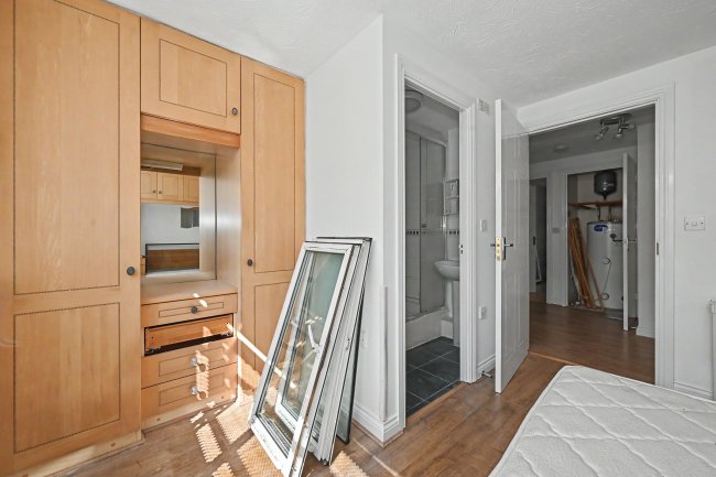 Flat 1 Kings Oak Court, RG1 4PX 1