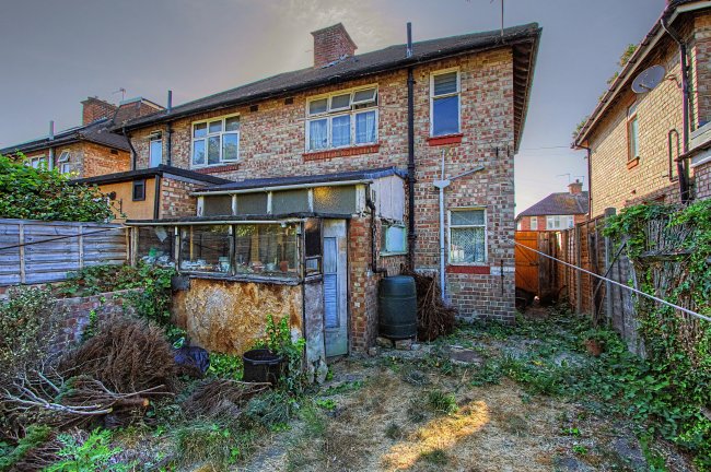 6 Grove Gardens, Enfield, EN3 5PG 4