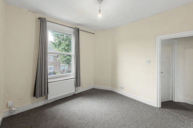 15b The Avenue, Tottenham, London, N17 6TB 7