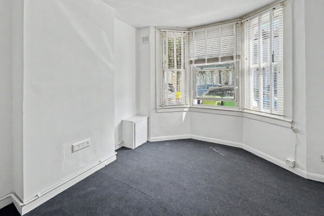 34a Ulverscroft Road, London, SE22 9HG 3