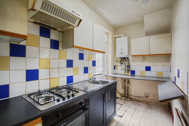 35 Morieux Road, Leyton, London E10 7LJ 7