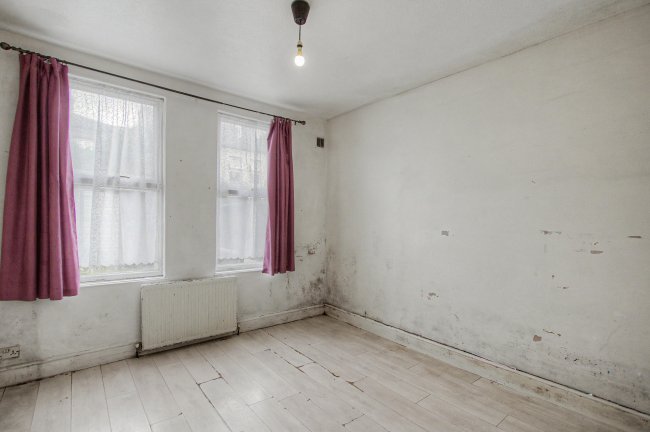 35 Morieux Road, Leyton, London E10 7LJ 7