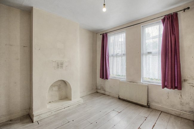 35 Morieux Road, Leyton, London E10 7LJ 7