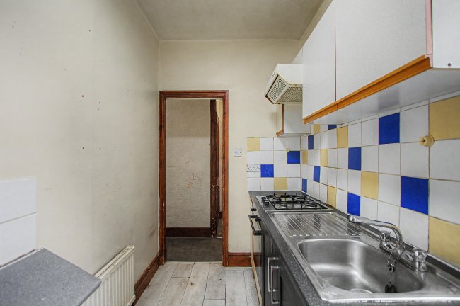 35 Morieux Road, Leyton, London E10 7LJ 7
