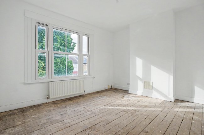 25b Friern Road, East Dulwich, London SE22 0AU 1
