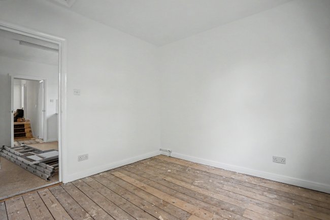 25b Friern Road, East Dulwich, London SE22 0AU 1