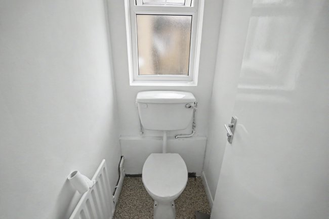 25b Friern Road, East Dulwich, London SE22 0AU 1