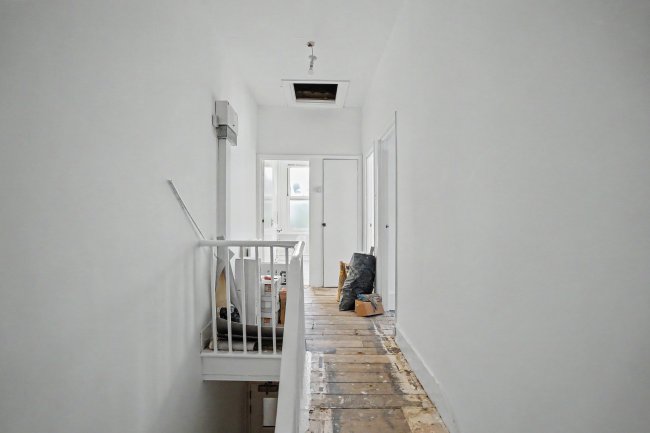 25b Friern Road, East Dulwich, London SE22 0AU 1
