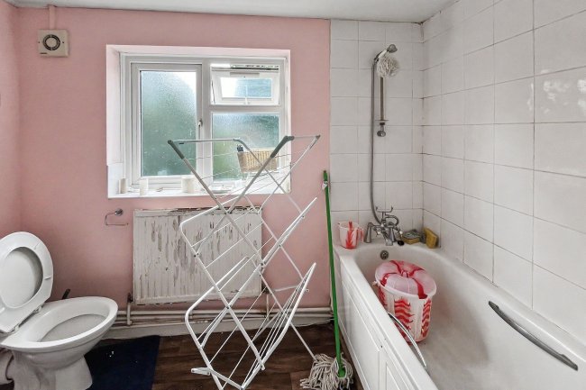 9B Fenwick Road, Peckham, London SE15 4HS 8