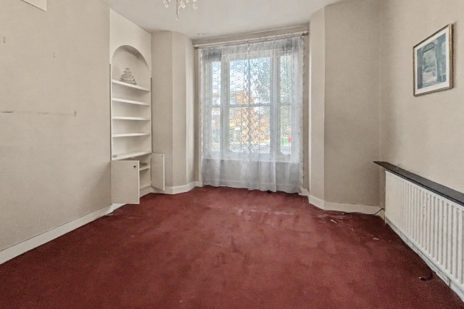 60A Asylum Road, London SE15 2LW 4