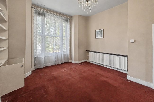60A Asylum Road, London SE15 2LW 4