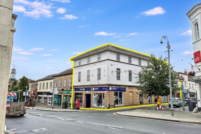 Buck House, Fore Street, Chard, Somerset, TA20 1PH 9