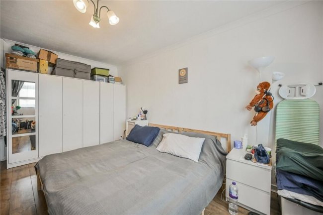 Flat 22 Parkdale, Bounds Green Road, London, N11 2HB 1