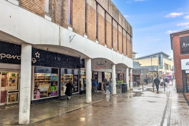 Unit 4, 15 John Street, Carmarthen, Dyfed, SA31 1QT 4