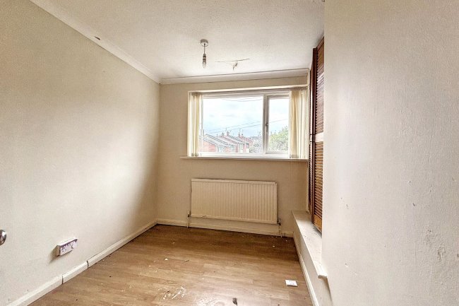 25 Chatsworth Rise, Rotherham, South Yorkshire, S60 5LX 2
