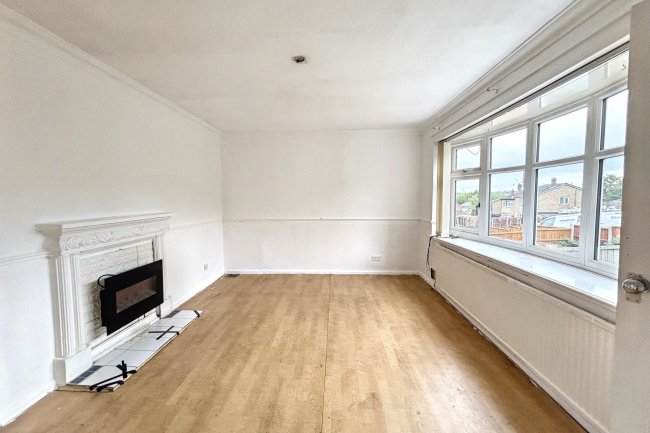25 Chatsworth Rise, Rotherham, South Yorkshire, S60 5LX 2