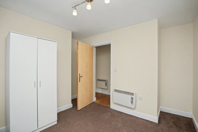 17 North Park, King Cross Street, Halifax, West Yorkshire, HX1 2HH 1