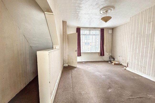 10 Balfour Road, Doncaster, South Yorkshire, DN5 0NN 1