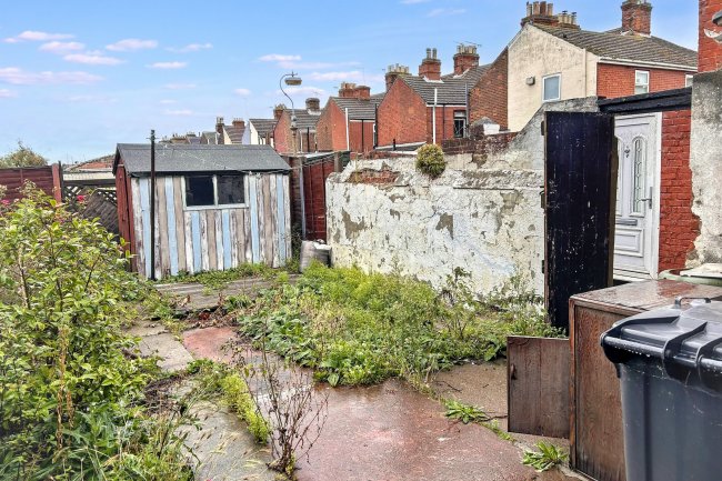 5 Garrison Road, Great Yarmouth, Norfolk, NR30 1PZ 8