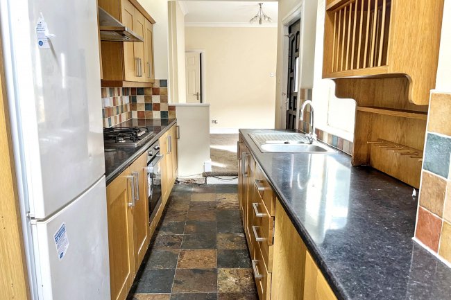 39 Clarence Road, Worksop, Nottinghamshire, S80 1QB 9