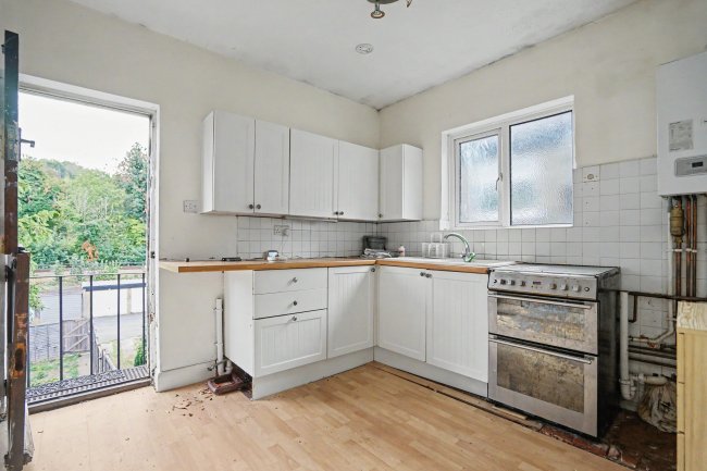 340A Godstone Road, Whyteleafe, Surrey CR3 0BA 1