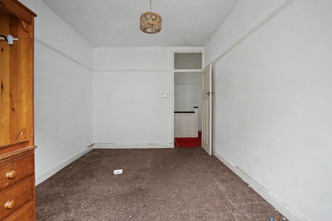 340A Godstone Road, Whyteleafe, Surrey CR3 0BA 1