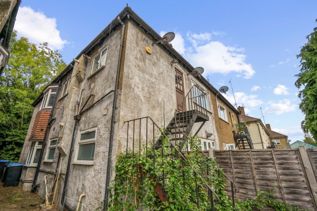 340A Godstone Road, Whyteleafe, Surrey CR3 0BA 1